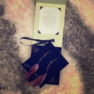 Jewelmint Wing it earrings